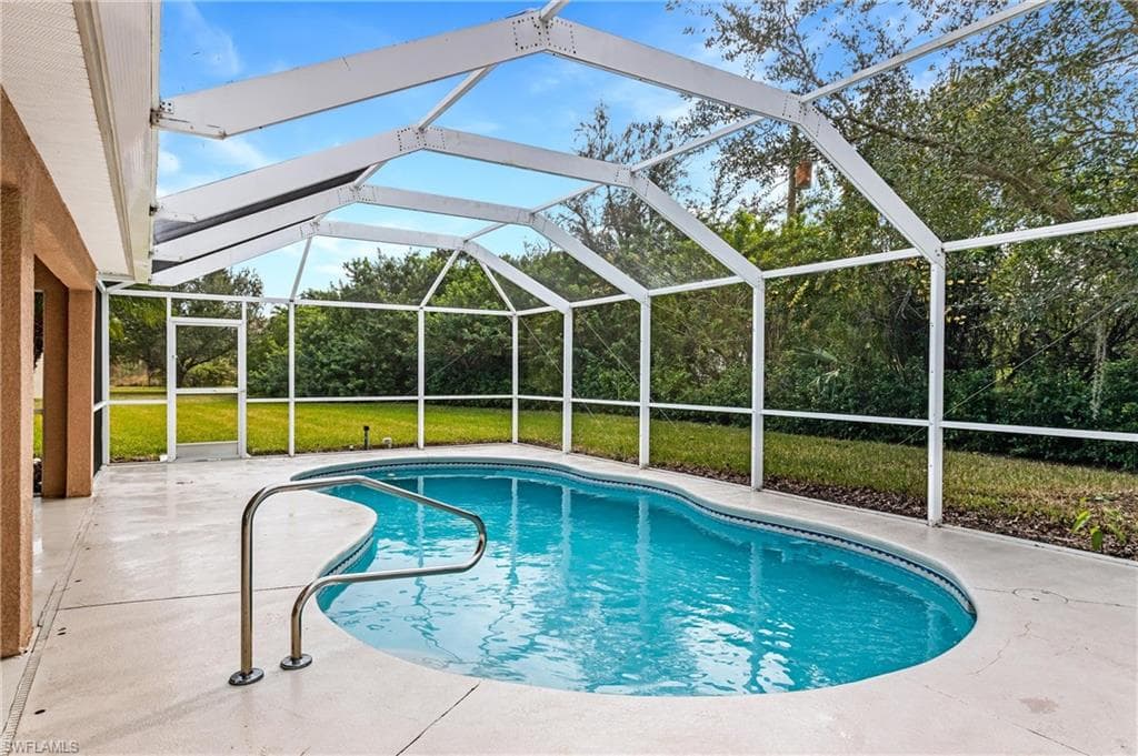 2682 Nature Pointe LOOP FORT MYERS, FL 33905