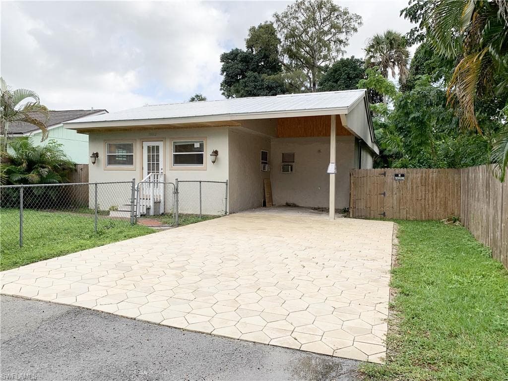 10012 Carolina ST BONITA SPRINGS, FL 34135
