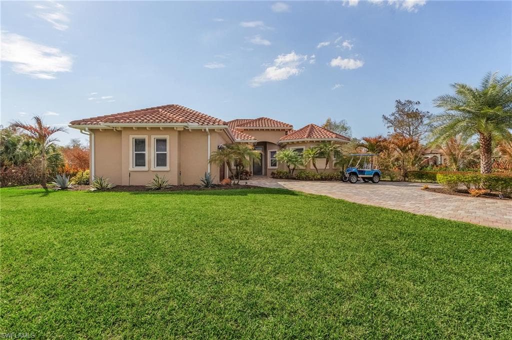 915 16th ST SE NAPLES, FL 34117
