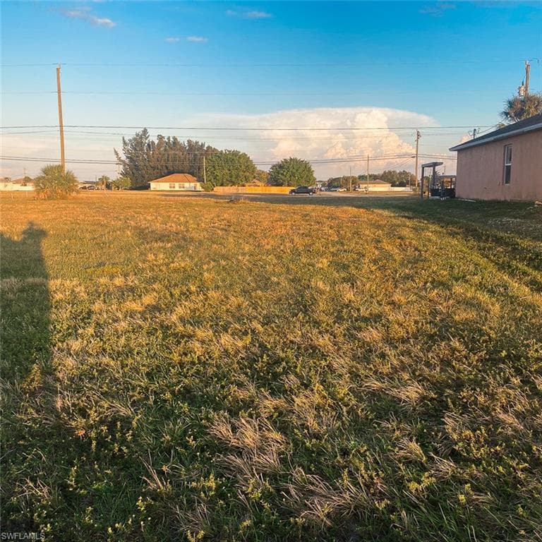 1719 NE 7th PL CAPE CORAL, FL 33909