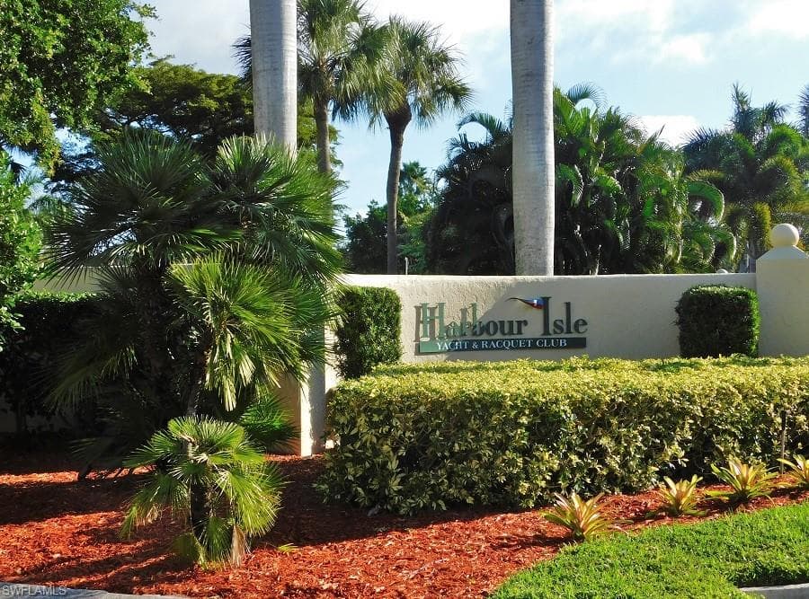 15110 Ports Of Iona DR 102 FORT MYERS, FL 33908