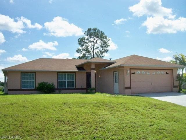 822 Albert AVE LEHIGH ACRES, FL 33971