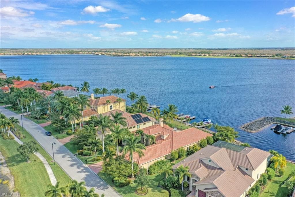 9214 Marble Stone DR NAPLES, FL 34120