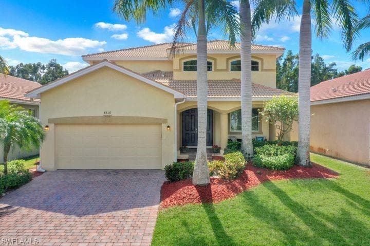 8616 Sumner AVE FORT MYERS, FL 33908