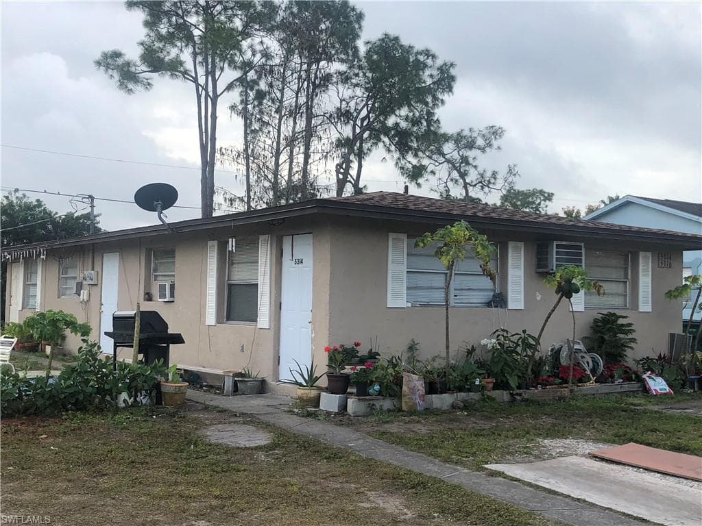 5314 Gilchrist ST NAPLES, FL 34113