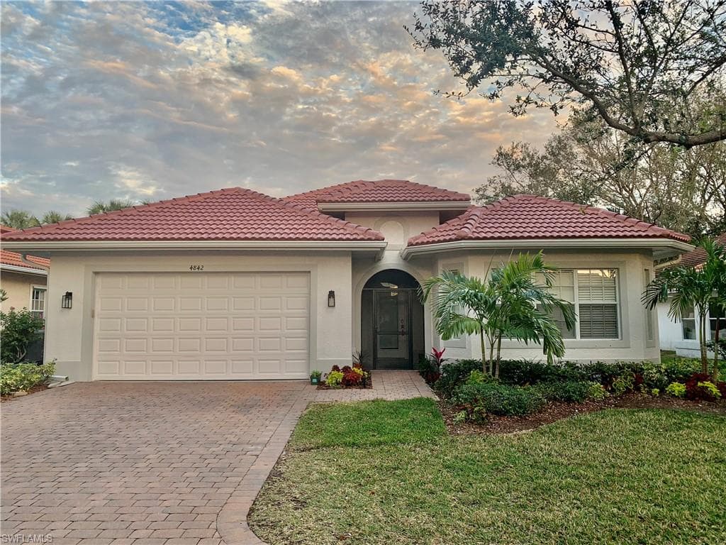 4842 Europa DR
