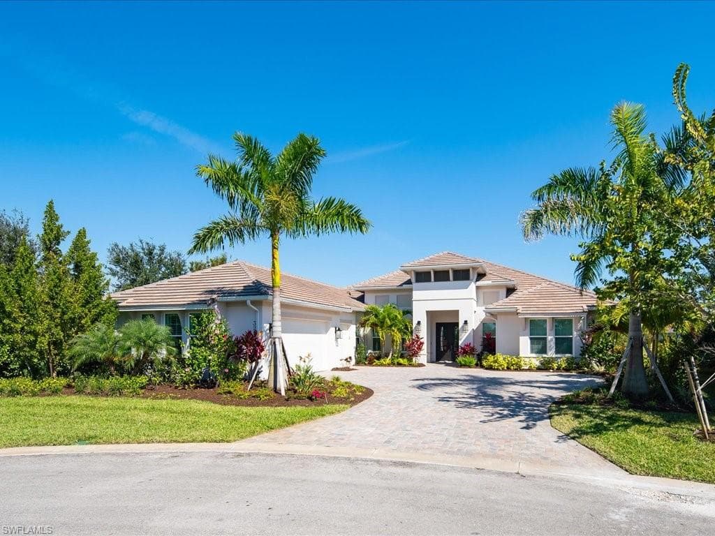3253 Cullowee LN NAPLES, FL 34114