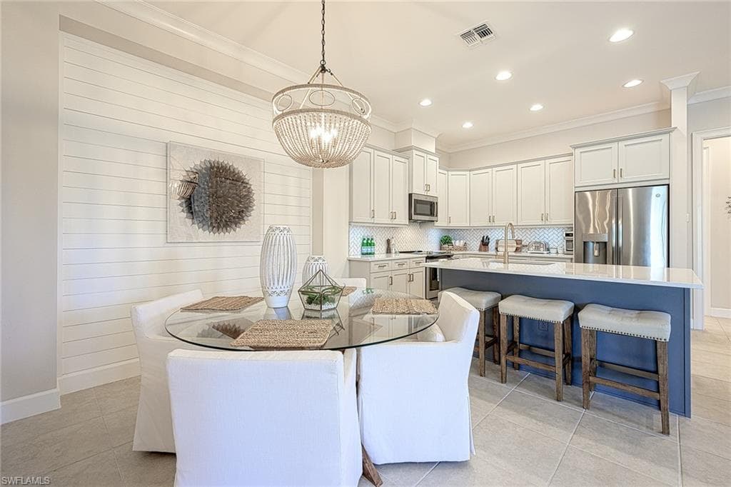 7083 Dominica DR NAPLES, FL 34113