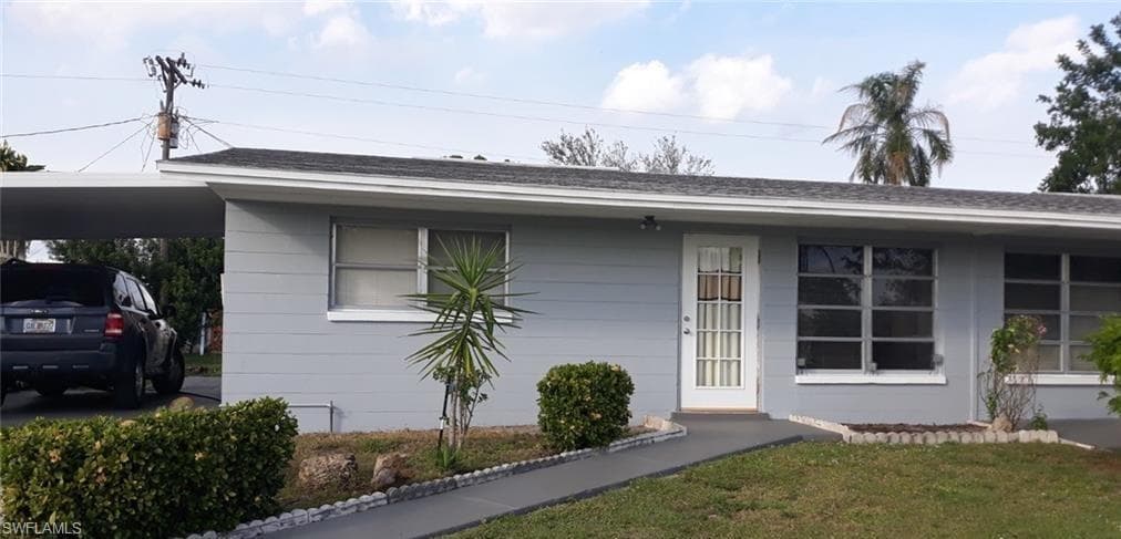 1111 Vineyard ST LEHIGH ACRES, FL 33936