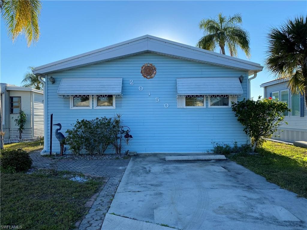 20150 Ponce De Leon DR ESTERO, FL 33928