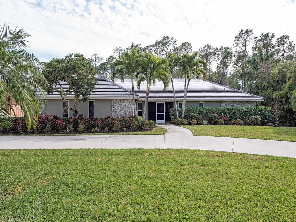 1828 Princess CT NAPLES, FL 34110