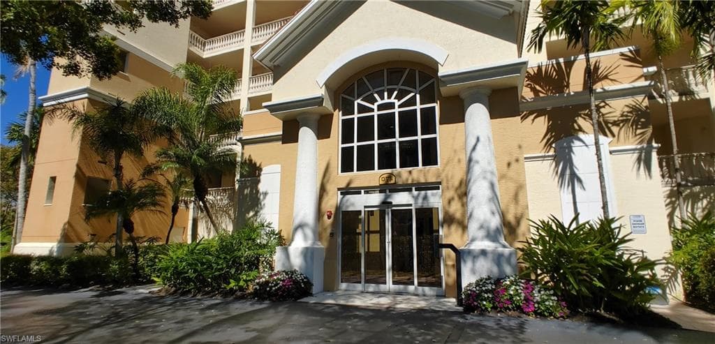 470 Launch CIR V-401 NAPLES, FL 34108