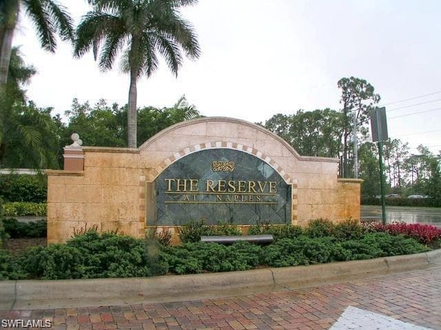 1190 Reserve WAY 203 NAPLES, FL 34105