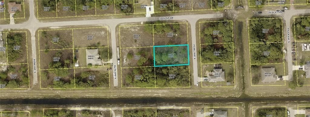 3002 Pearl AVE S LEHIGH ACRES, FL 33976