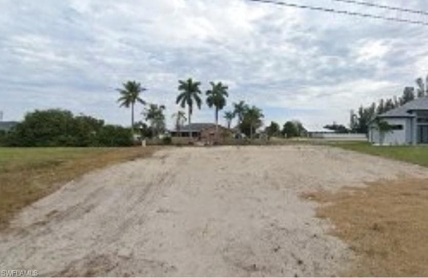 1943 3rd AVE CAPE CORAL, FL 33991