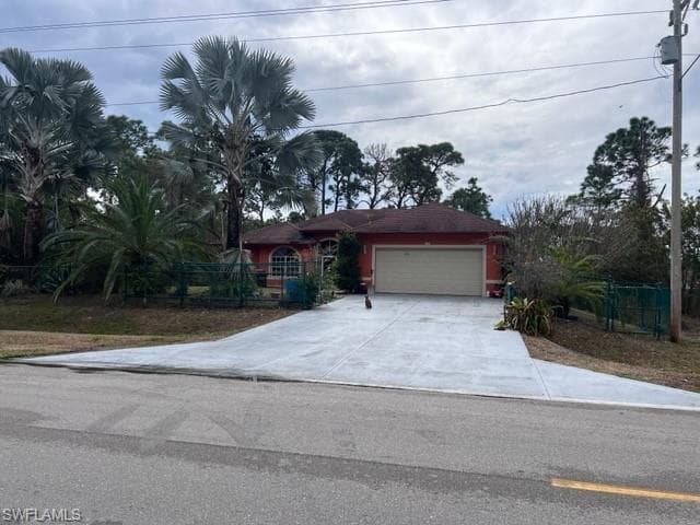 916 Milwaukee BLVD LEHIGH ACRES, FL 33974