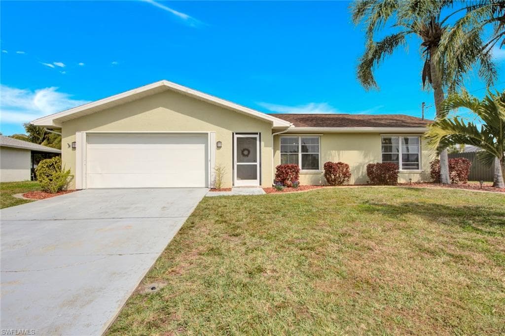 1123 SE 29th ST CAPE CORAL, FL 33904