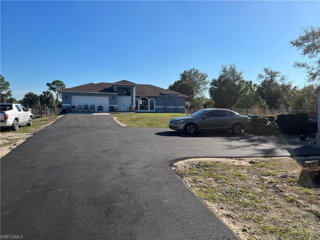 2570 6th AVE SE NAPLES, FL 34117