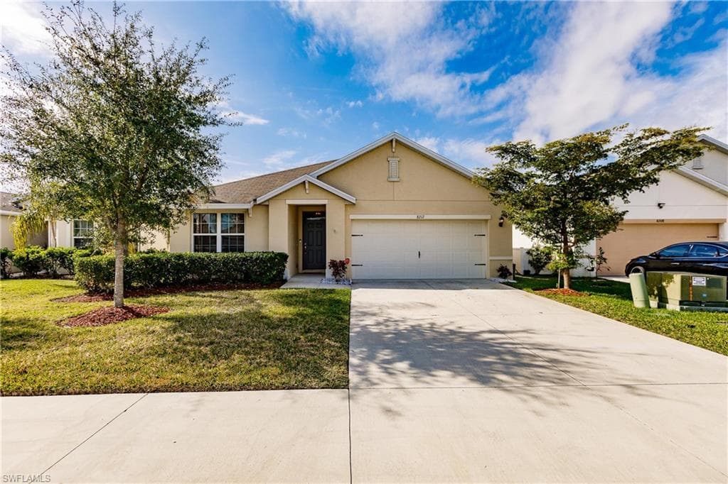 8212 Gopher Tortoise TRL LEHIGH ACRES, FL 33972