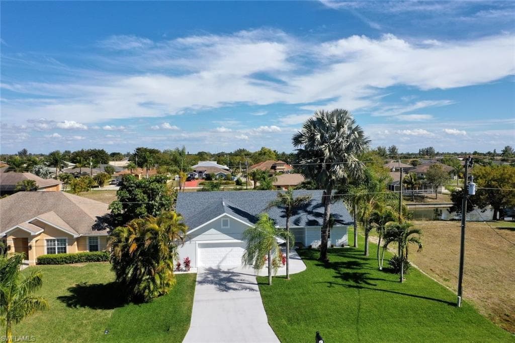 3833 SW 17th PL CAPE CORAL, FL 33914