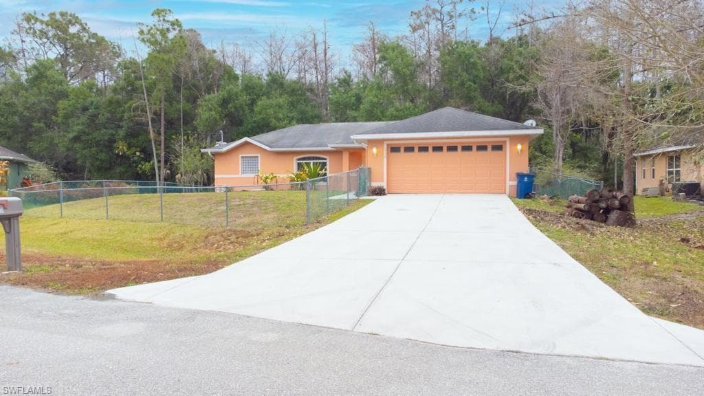 1938 Marlay AVE LEHIGH ACRES, FL 33972