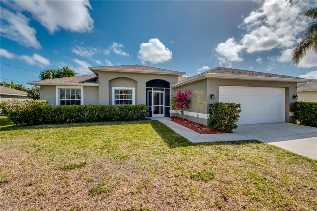 2301 SW 19th PL CAPE CORAL, FL 33991