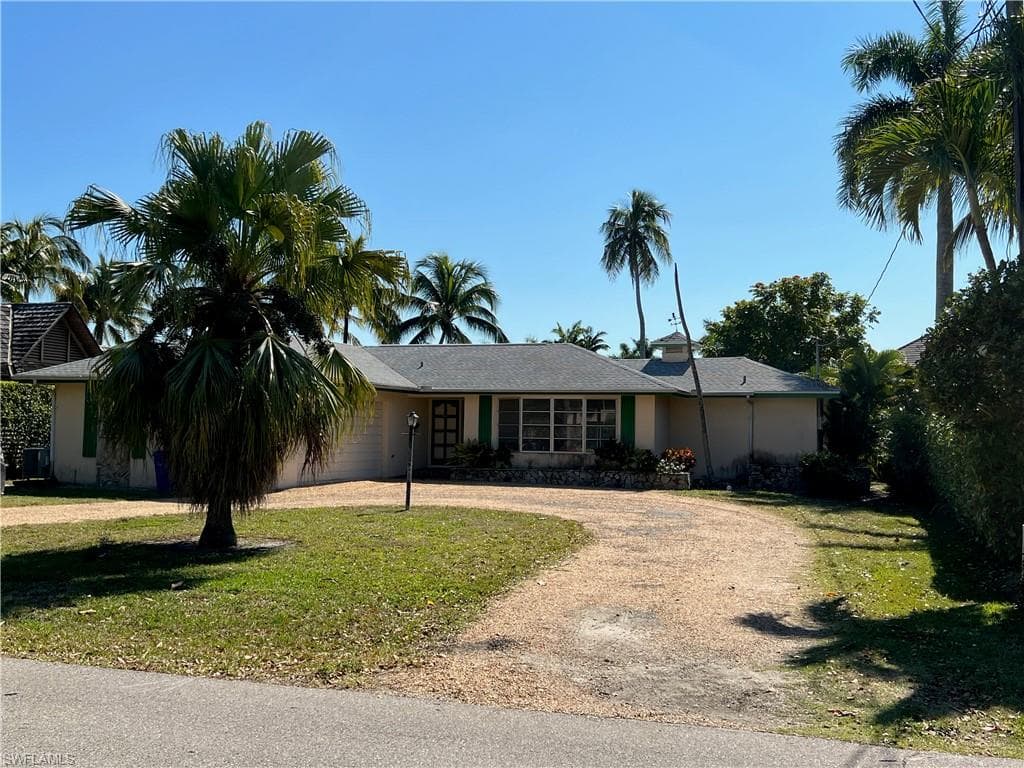 660 21st AVE S NAPLES, FL 34102