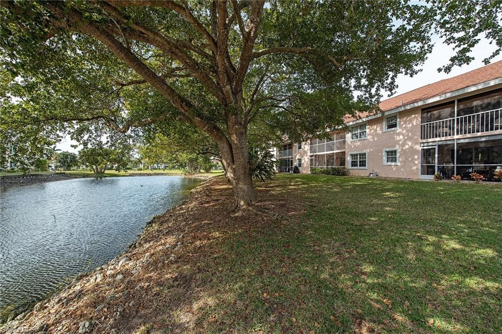 491 Quail Forest BLVD C-201 NAPLES, FL 34105