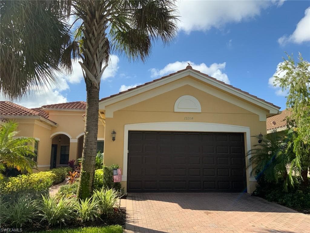 13354 Coronado DR NAPLES, FL 34109