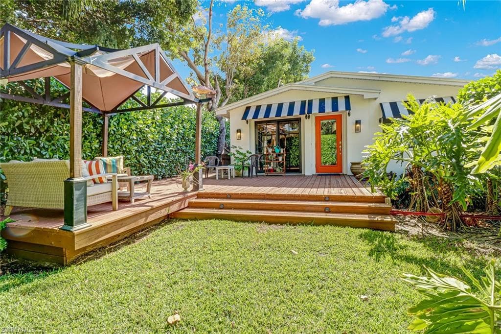 1240 10th AVE N NAPLES, FL 34102