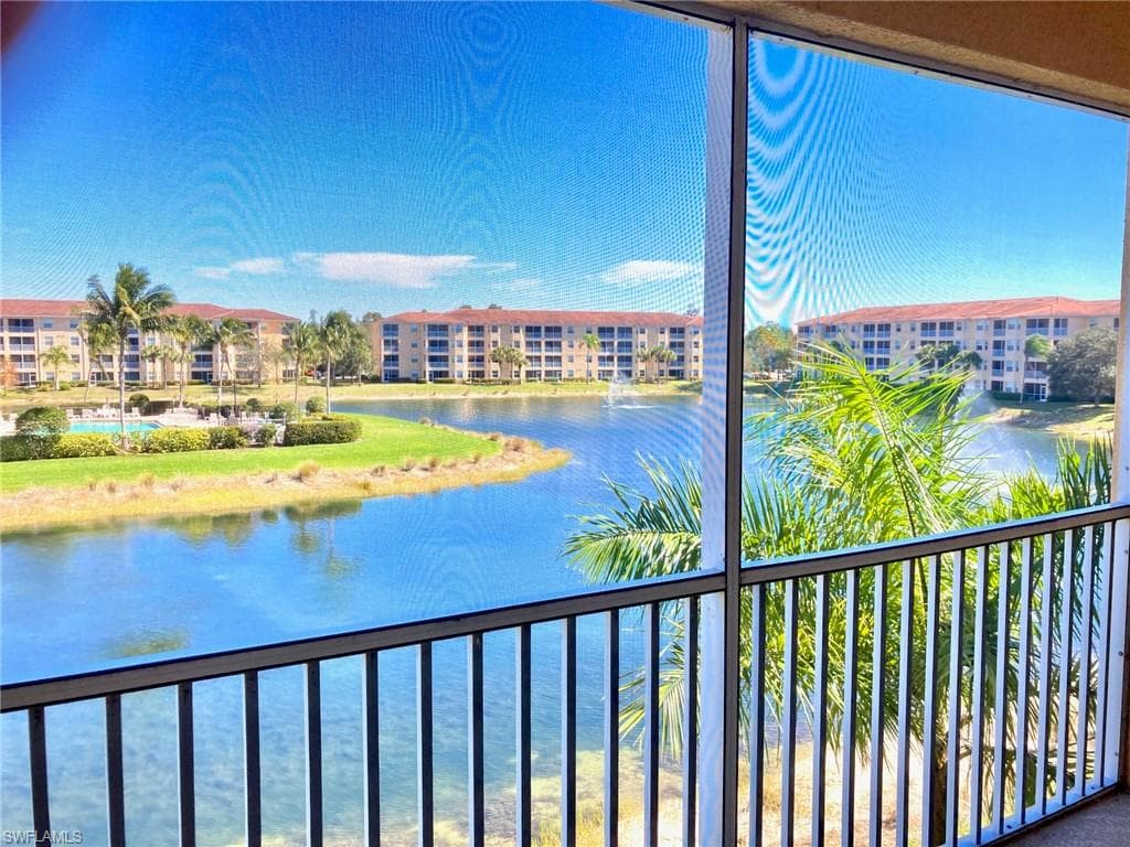 8490 Kingbird LOOP 935 ESTERO, FL 33967