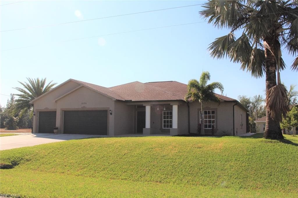 2124 NE 40th ST CAPE CORAL, FL 33909