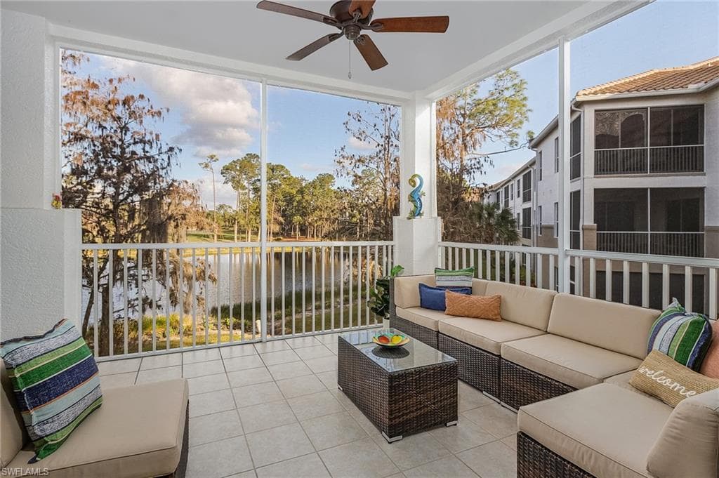 8247 Parkstone PL 208 NAPLES, FL 34120