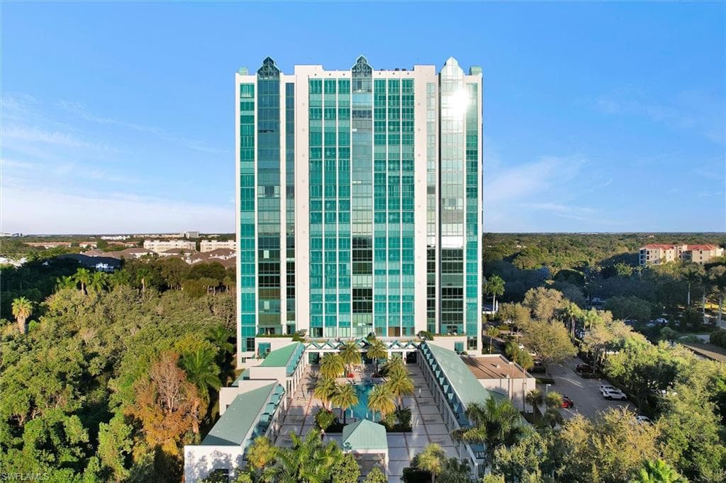 7515 Pelican Bay BLVD 11B NAPLES, FL 34108