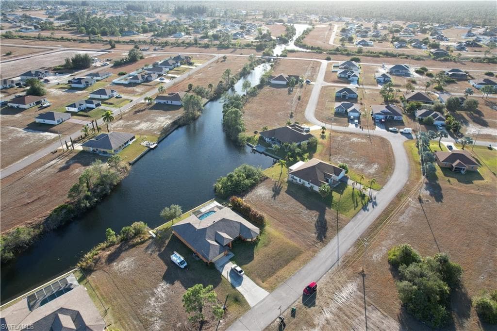 1116 NE 44th LN CAPE CORAL, FL 33909