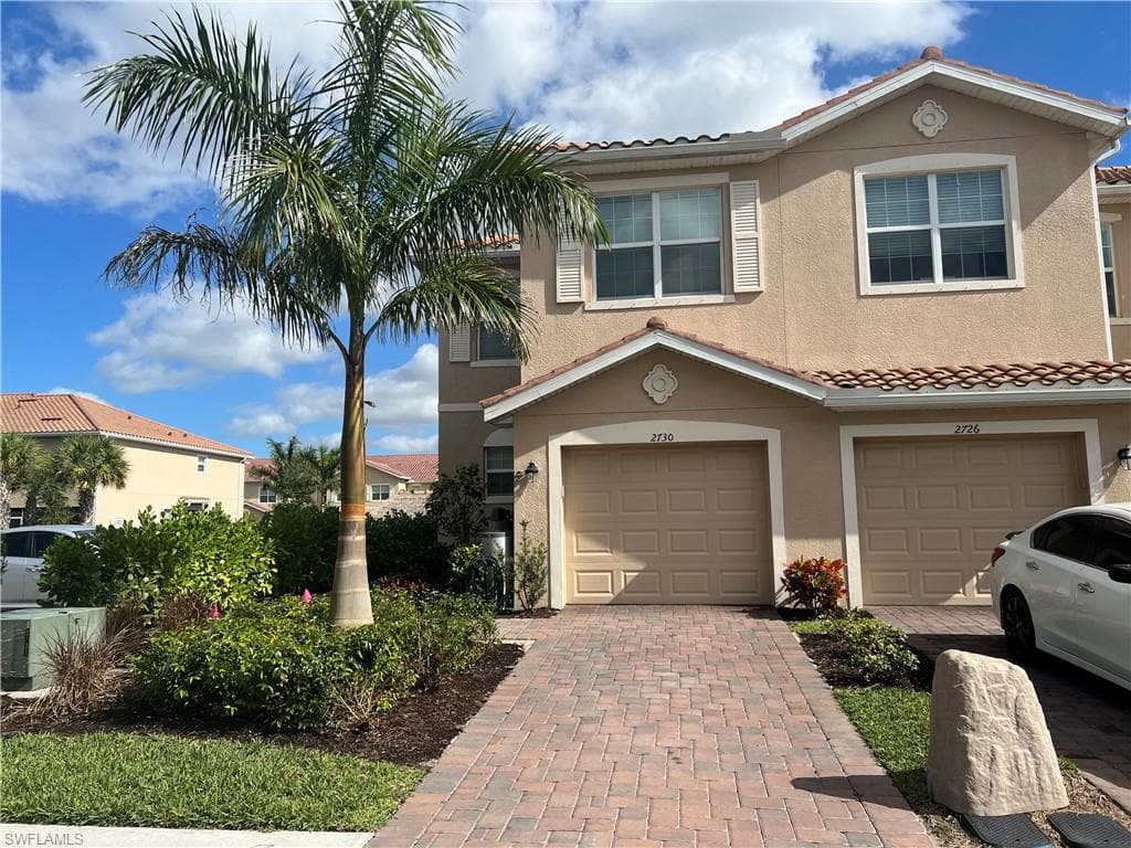 2730 Citrus ST NAPLES, FL 34120