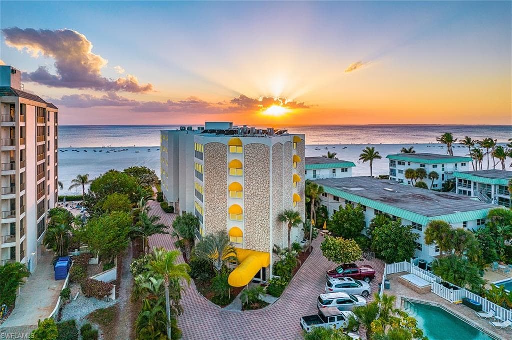 6530 Estero BLVD FORT MYERS BEACH, FL 33931
