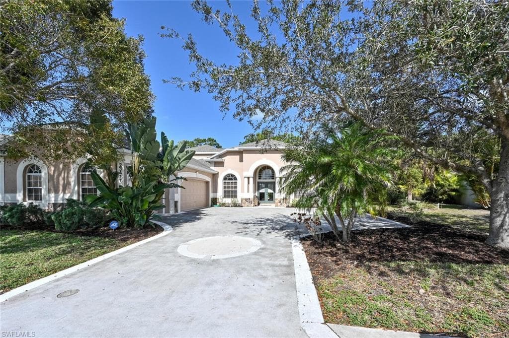 23411 Olde Meadowbrook CIR ESTERO, FL 34134