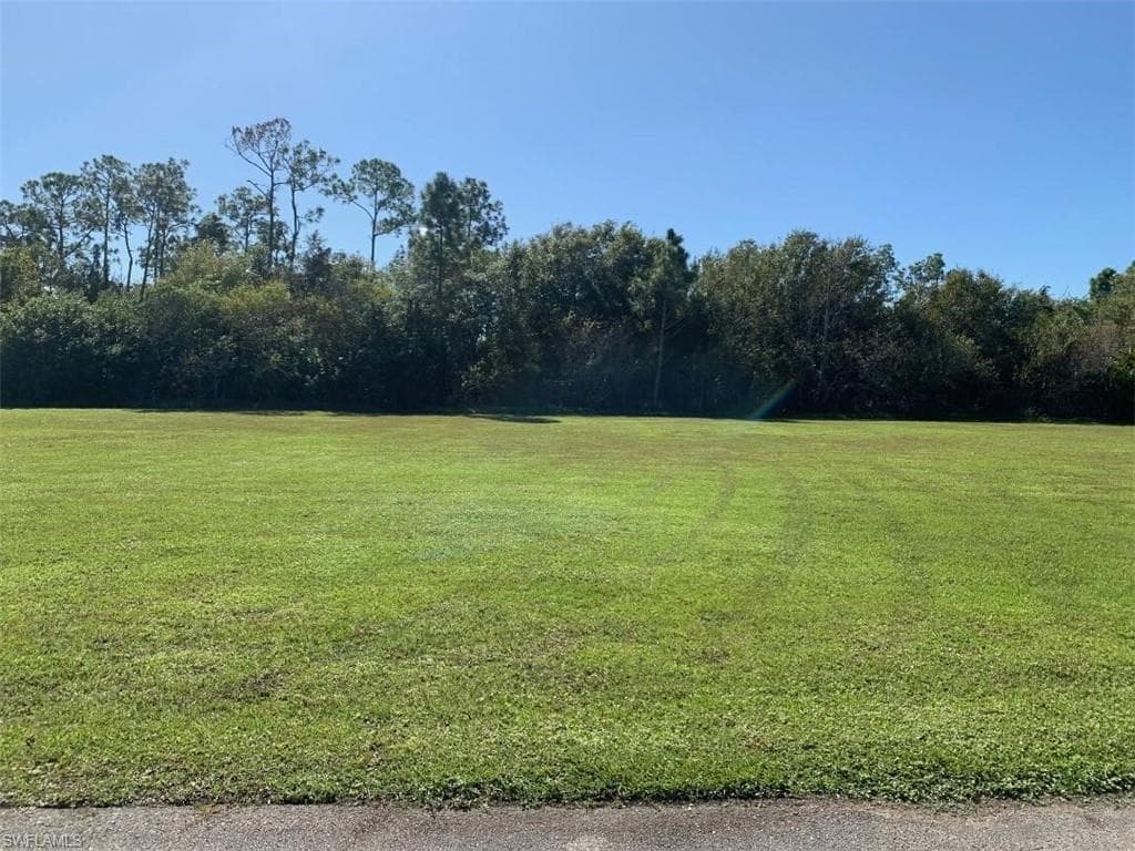 4065 SKYWAY DR LOT#31 NAPLES, FL 34112