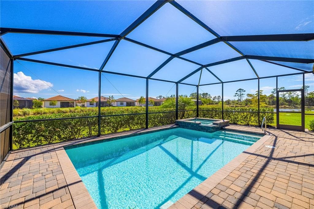 1657 Marton CT NAPLES, FL 34113