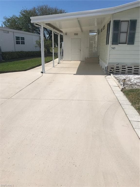 565 Charlemagne BLVD NAPLES, FL 34112