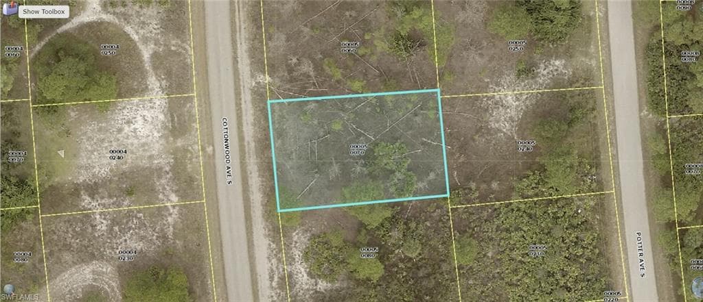 515 Cottonwood AVE S LEHIGH ACRES, FL 33974