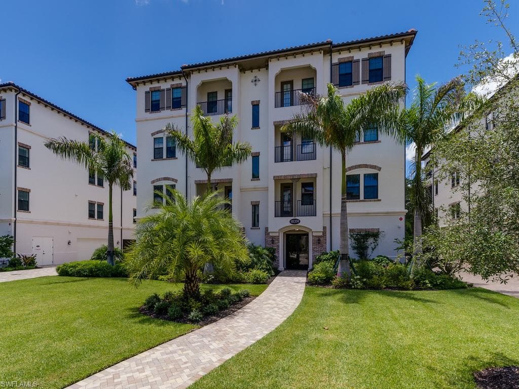 16374 Viansa WAY 5-202 NAPLES, FL 34110