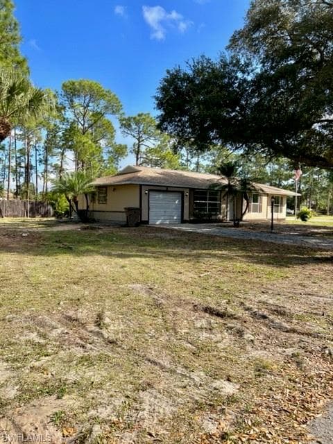 2707 E 3rd ST LEHIGH ACRES, FL 33936
