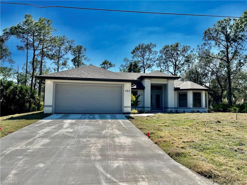303 W 11th St LEHIGH ACRES, FL 33972