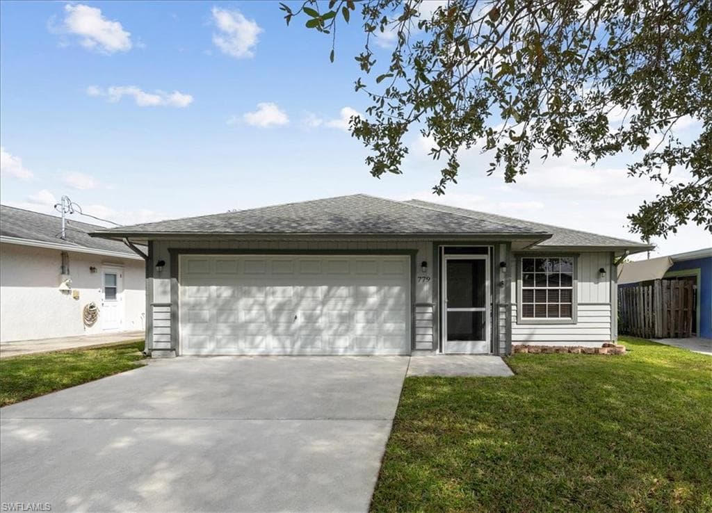 779 102nd AVE N NAPLES, FL 34108