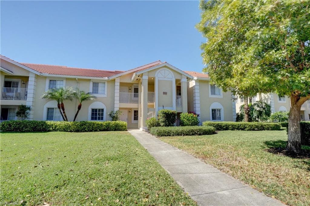 7755 Jewel LN 104 NAPLES, FL 34109