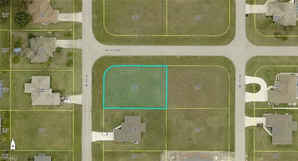 1105 NE 4th PL CAPE CORAL, FL 33909