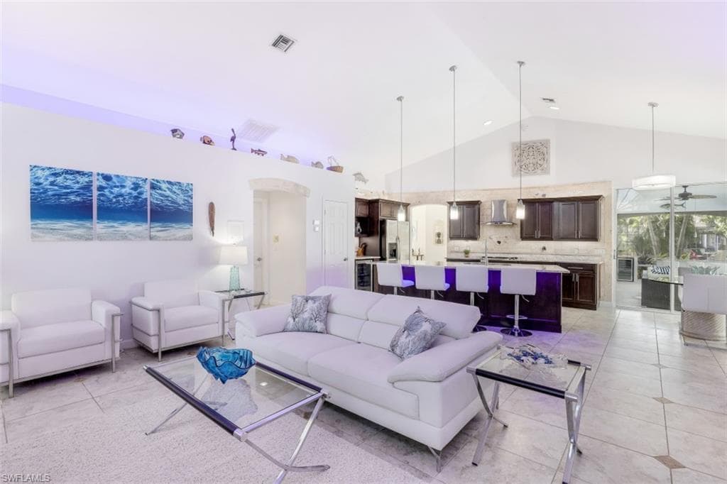 2203 Cape Coral PKY W CAPE CORAL, FL 33914