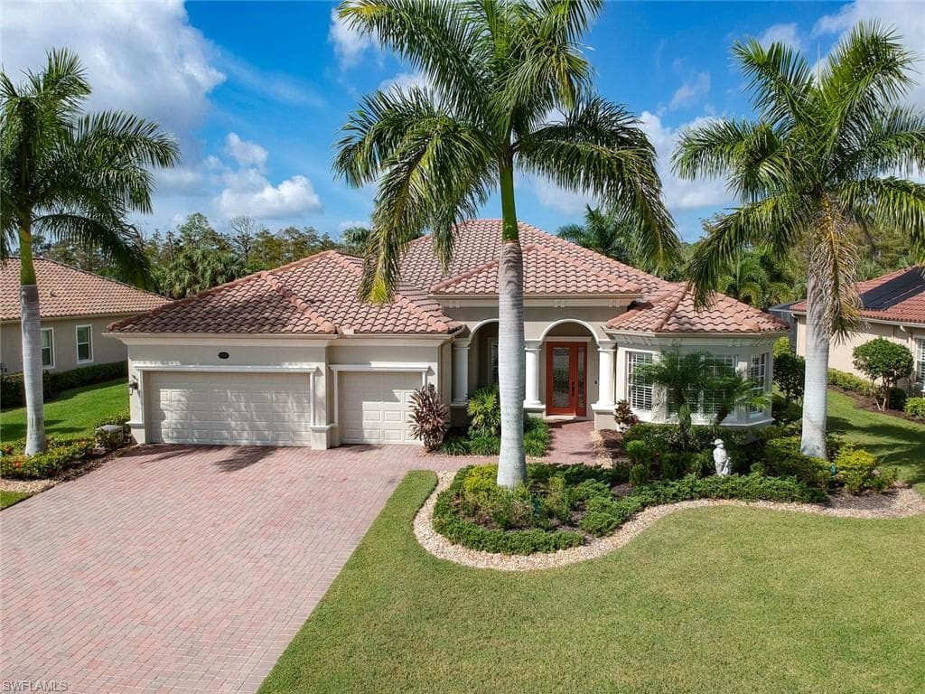 10069 Lions Bay CT NAPLES, FL 34120